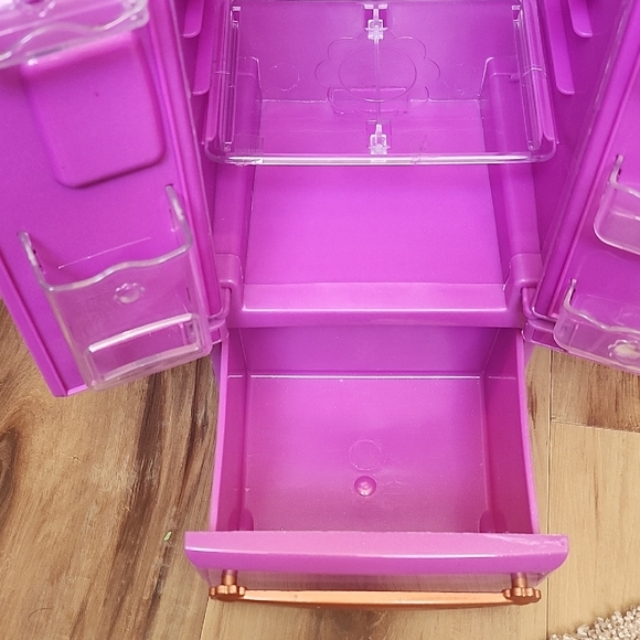 Our Generation Purple Toy Refrigerator for 18 inch Dolls - Picture 4 of 10